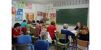CENTRO DE EDUCACION FORMAL PARA JOVENES Y ADULTOS COMFACA