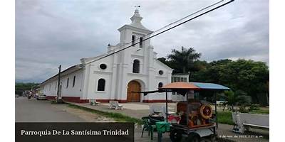 COLEGIO LA SANTISIMA TRINIDAD