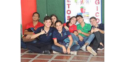 COLEGIO RETOS