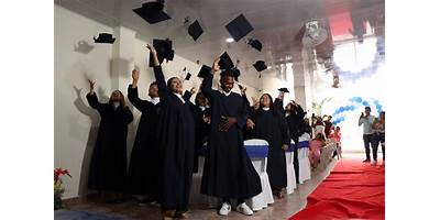 COLEGIO SEMIPRESENCIAL SANTA CRUZ