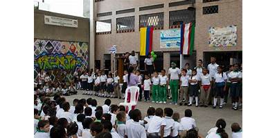 ASOCIACION EDUCATIVA COLEGIO ARANGO Y CUERO