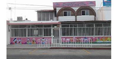 CENTRO EDUCATIVO PEQUEÑOS GIGANTES