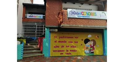 CENTRO INFANTIL NOTAS Y COLORES