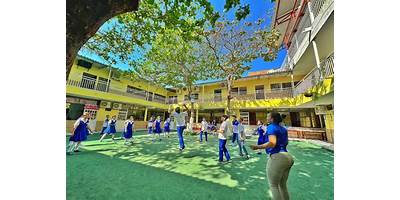 COLEGIO BILINGUE ELISA DIAZGRANADOS S.A.S.