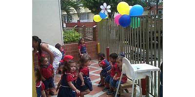 COLEGIO BILINGÜE JEAN PIAGET