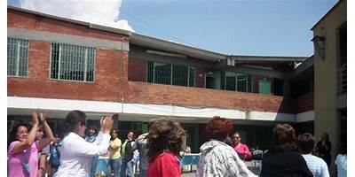 COLEGIO BOSANOVA (IED)