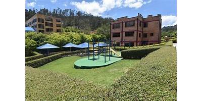 COLEGIO CAMBRIDGE BILINGUE INTERNACIONAL LA CALERA