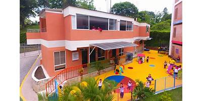 COLEGIO CAMPESTRE FOYER DE CHARITÉ