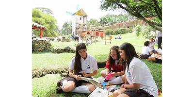COLEGIO CAMPESTRE LA COLINA
