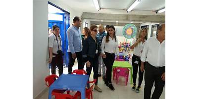 COLEGIO COMFAMA