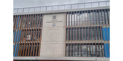 COLEGIO DIANA TURBAY QUINTERO