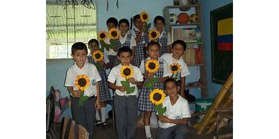COLEGIO LAS FLORES