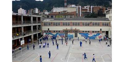 COLEGIO MANUELA BELTRAN (IED)