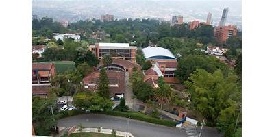 COLEGIO MARIA MONTESSORI