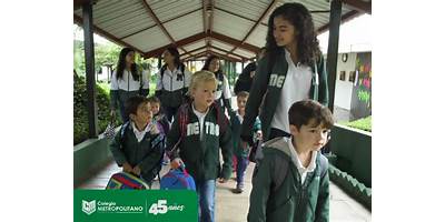 COLEGIO METROPOLITANO DAISSY Y DONALD