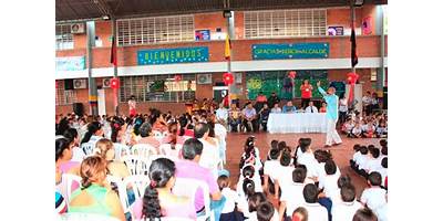 COLEGIO PABLO CORREA LEON