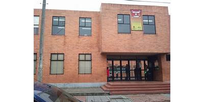 COLEGIO RODRIGO ARENAS BETANCOURT  (IED)