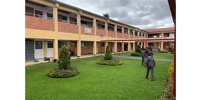 COLEGIO SANTO TOMAS DE CHIA