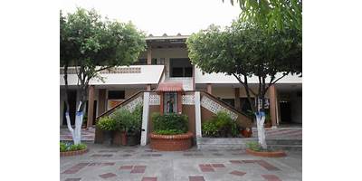 COLEGIO TERESIANO REINA DEL CARMELO