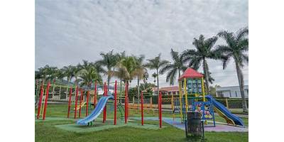 GIMNASIO SCHOOL DECROLY