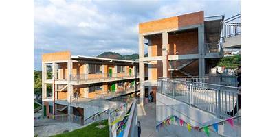 INSTITUCION EDUCATIVA CIUDAD BOQUIA