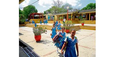 INSTITUCION EDUCATIVA DEL CARIBE DE SOLEDAD