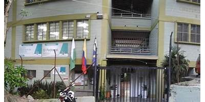 INSTITUCION EDUCATIVA EL PEDREGAL