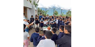 INSTITUCION EDUCATIVA LA CARRERA