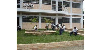 INSTITUCION EDUCATIVA LA NIÑA MARIA - CRUCERO DE GUALI