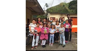 INSTITUCION EDUCATIVA LA QUIEBRA