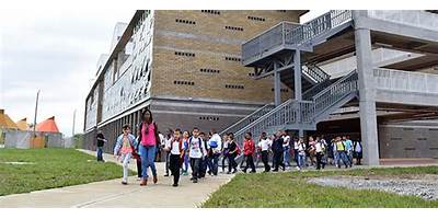 INSTITUCION EDUCATIVA LLANO VERDE