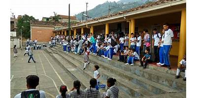 INSTITUCION EDUCATIVA MANUELA BELTRAN