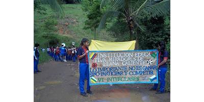 INSTITUCION EDUCATIVA MIRADORES DE LLANA CALIENTE