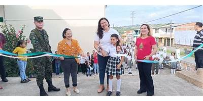INSTITUCION EDUCATIVA QUIEBRALOMO