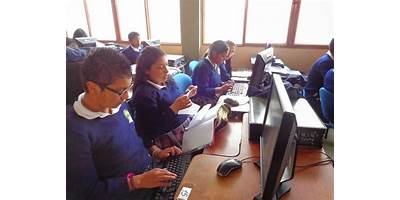 INSTITUCION EDUCATIVA RENACER PAEZ