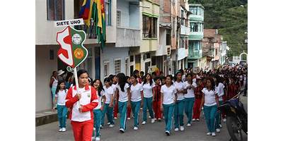 INSTITUCION EDUCATIVA SIMON BOLIVAR