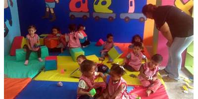 JARD INF TRIBILIN Y SUS AMIGUITOS