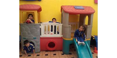 JARDÍN INFANTIL BURBUJAS DE ALEGRÍA