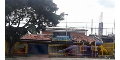 JARDIN INFANTIL LUCERITOS
