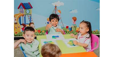 JARDIN INFANTIL MANITAS CREATIVAS