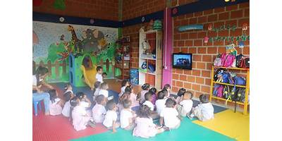 LICEO APRENDAMOS JUGANDO