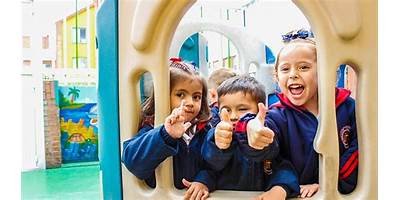 LICEO INFANTIL LOS PEQUEÑOS CISNES