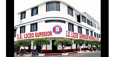 LICEO SUPERIOR PRIMERAS LUCES