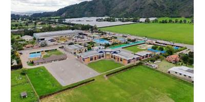 SUMMERHILL SCHOOL